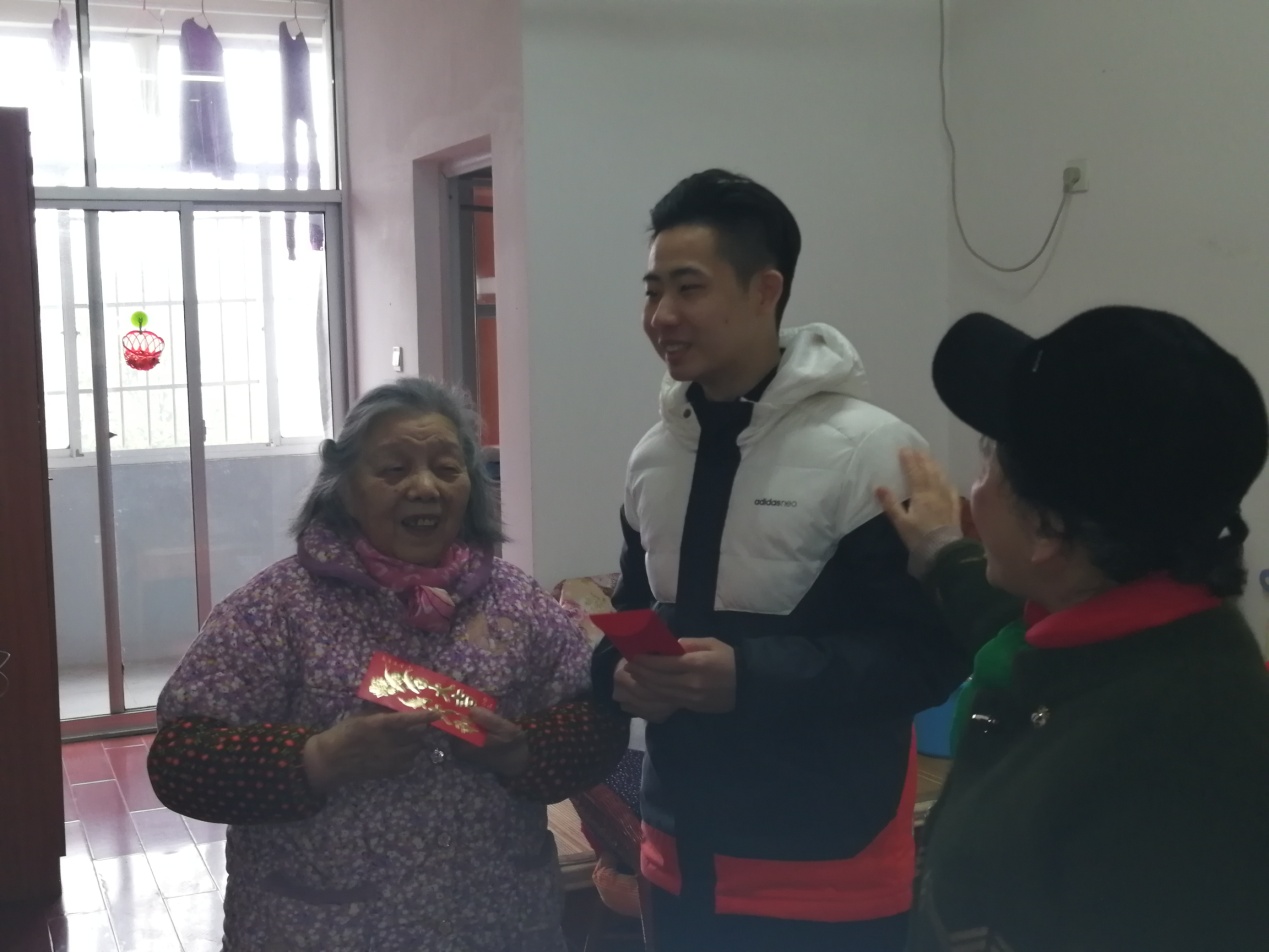 溫情滿除夕，愛心暖人心