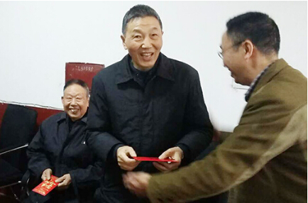 感恩老人，從我做起，從身邊做起！
