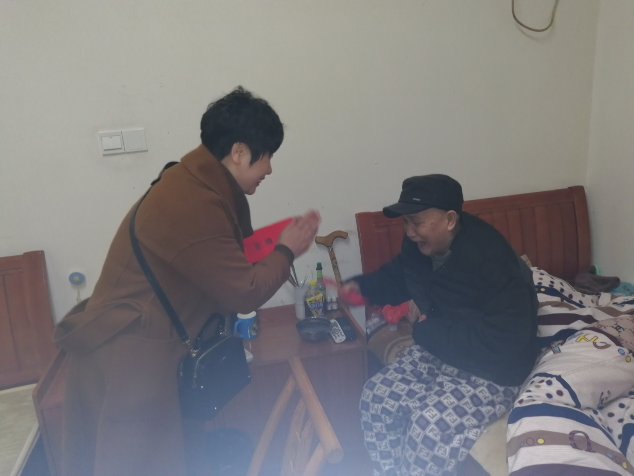 溫情滿除夕，愛心暖人心